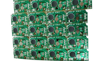 PCB線路板上面有一坨黑色的東西，你知道這是什么嗎？